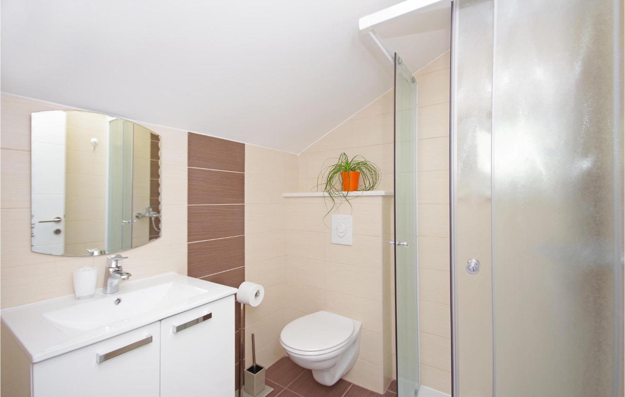 Awesome Home In Drvenik With Wifi المظهر الخارجي الصورة