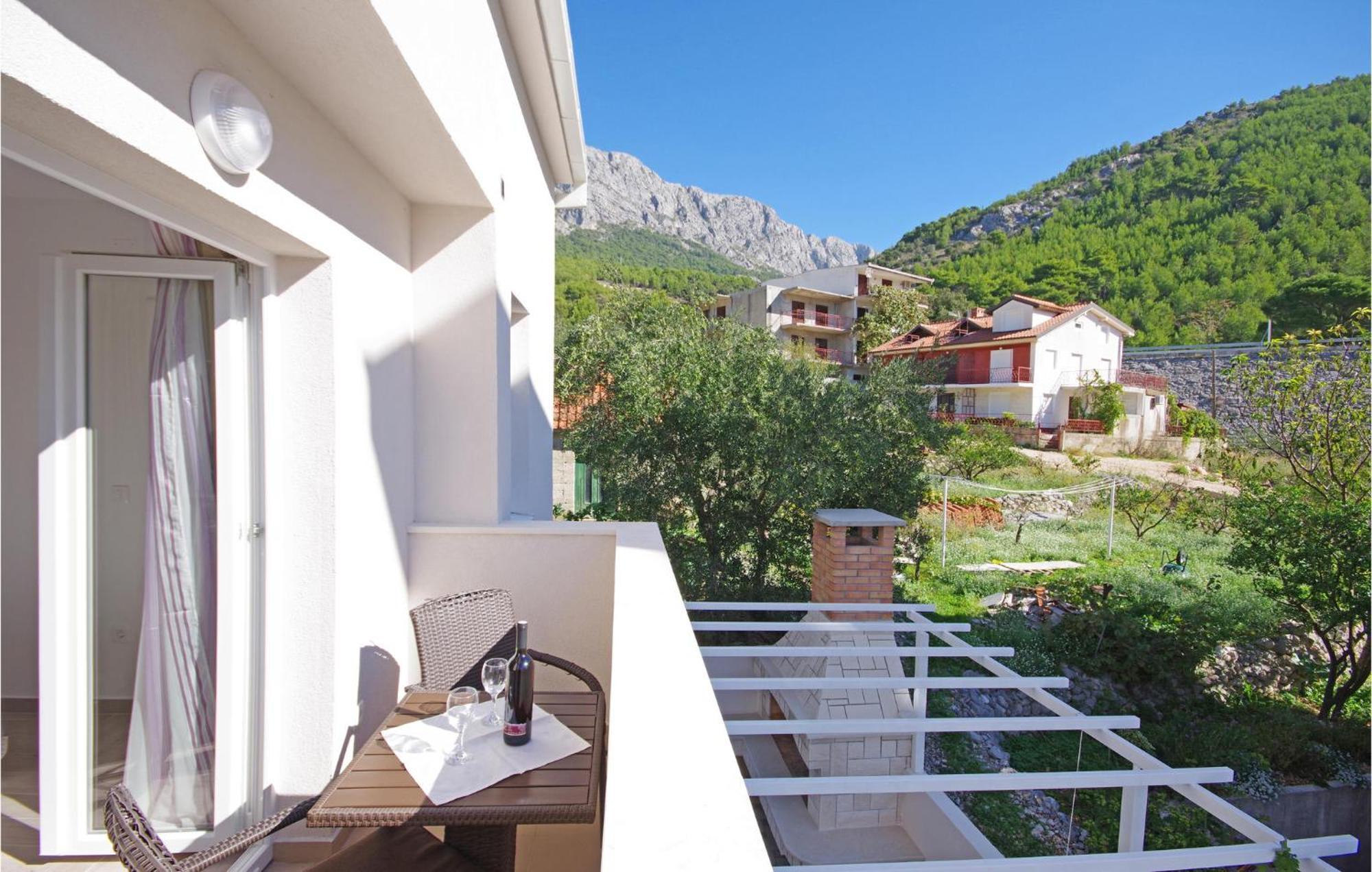 Awesome Home In Drvenik With Wifi المظهر الخارجي الصورة