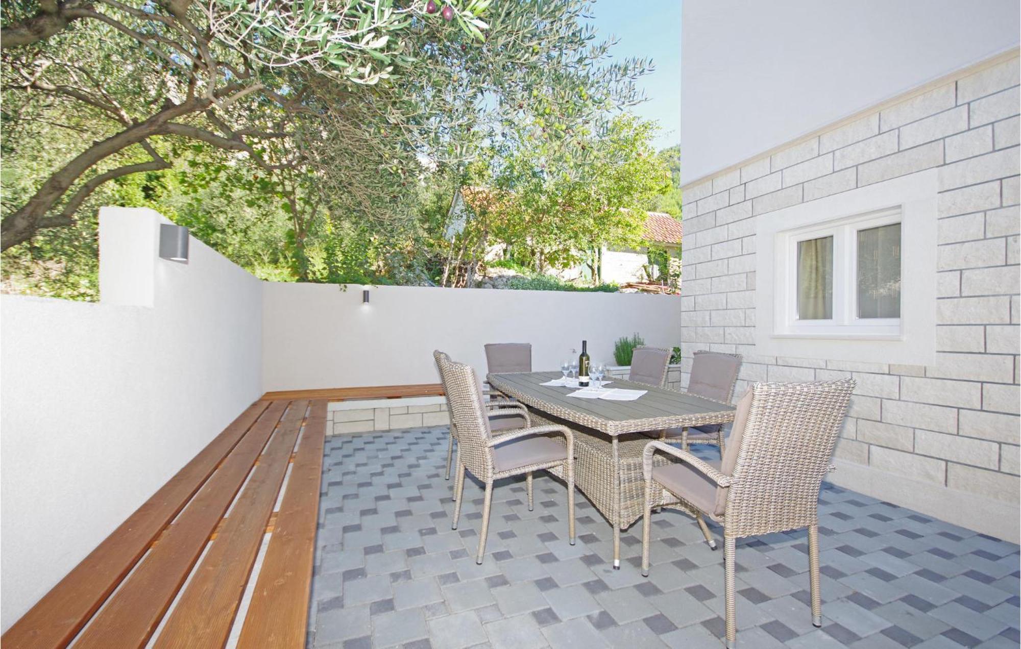 Awesome Home In Drvenik With Wifi المظهر الخارجي الصورة